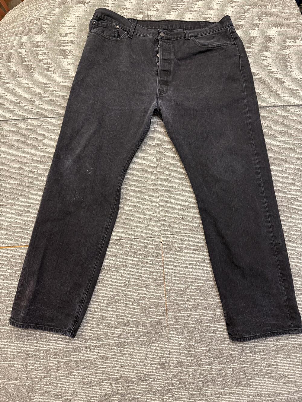 Levis 501 Jeans Mens 42x32 Black Button Fly Straight Leg Denim Pants Classic